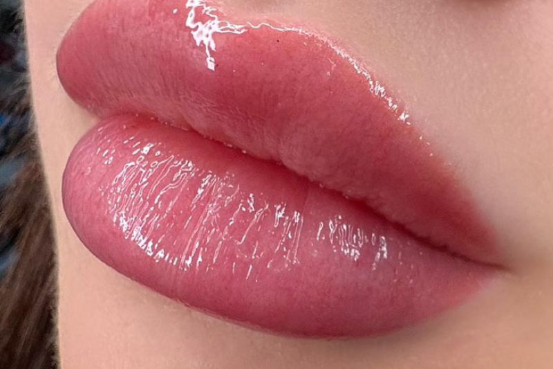 איפור קבוע שפתיים מראה טבעי